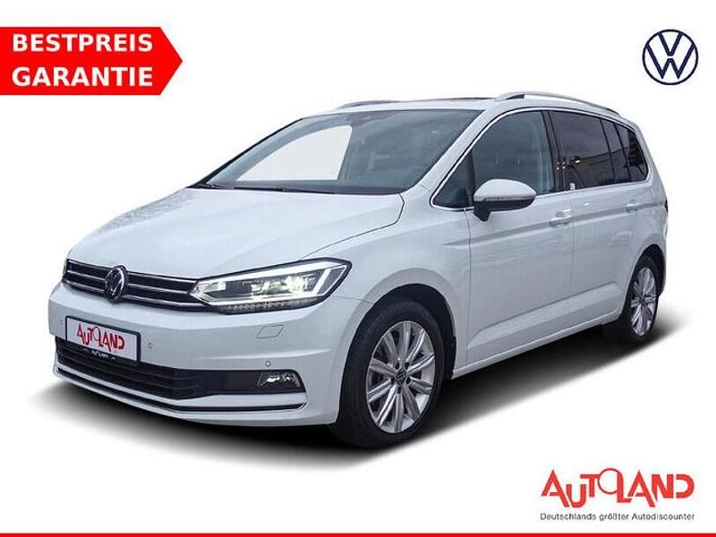 Weiß Gebraucht 2022 VW Touran Highline Van / Kleinbus | 30.890 € (Fairer Preis) - Bild 1/4