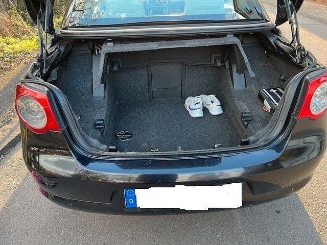 Gebraucht VW Eos Individual 150 PS (110 kW) 2007 Schwarz Cabrio