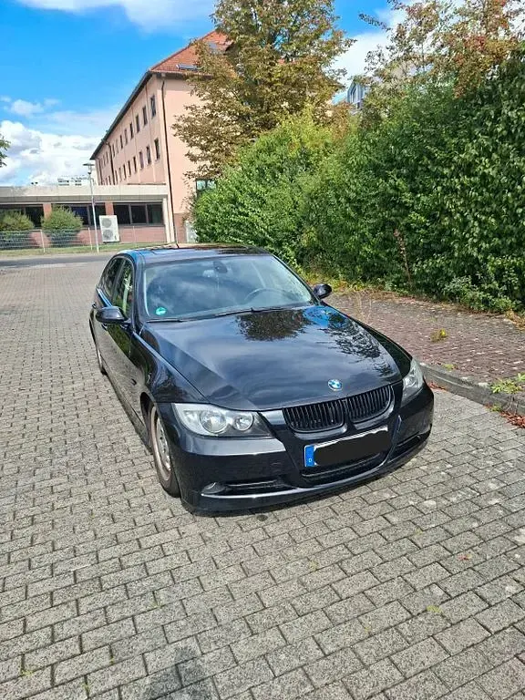 Gebraucht BMW 318 Performance 129 PS (94 kW) 2007 Schwarz Limousine