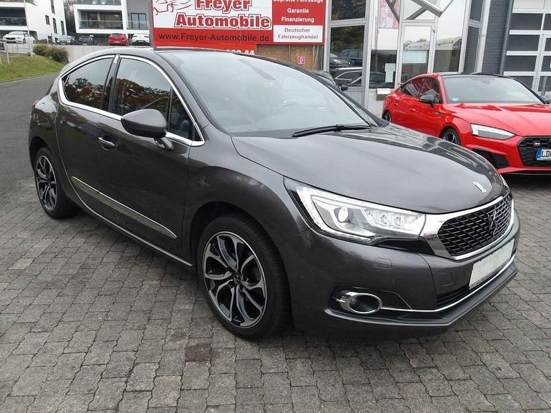 Gebraucht Citroën DS4 131 PS (96 kW) 2018 Grau Kleinwagen