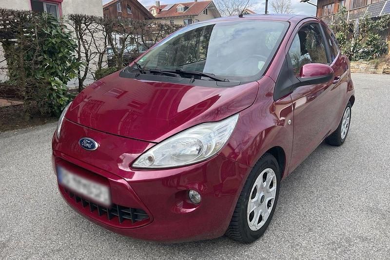 Gebraucht Ford Ka Ambiente 69 PS (50 kW) 2011 Rot Kleinwagen