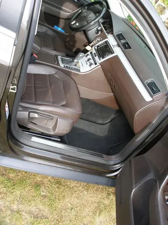 Gebraucht VW Passat Alltrack 170 PS (125 kW) 2012 Braun Kombi