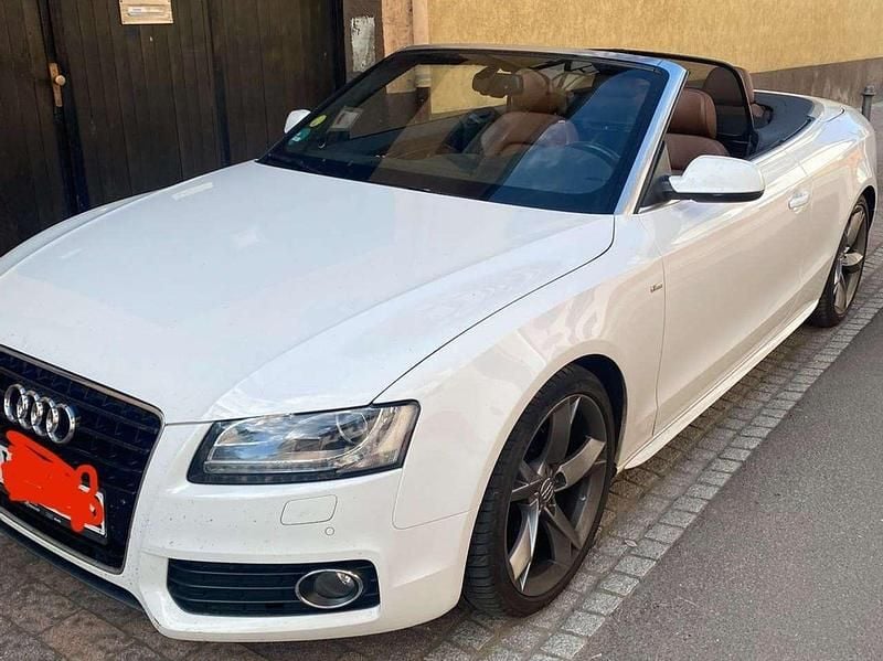 Weiß Gebraucht 2009 Audi A5 Cabriolet Cabrio | 9.000 € (Guter Preis) - Bild 1/4