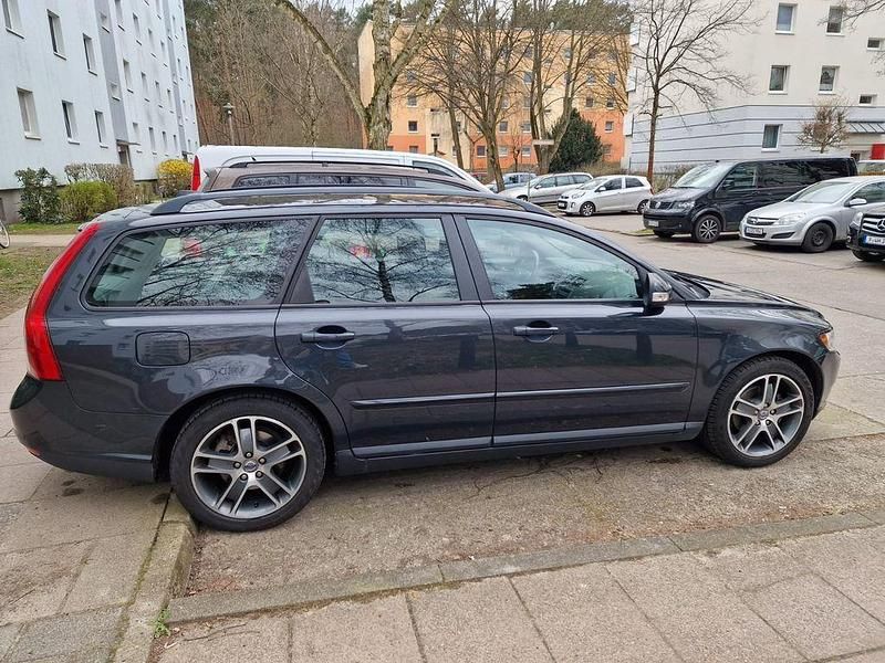 Gebraucht Volvo V50 101 PS (74 kW) 2009 Grau Kombi