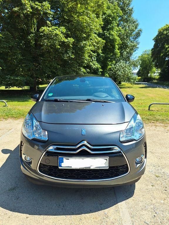 Gebraucht Citroën DS3 120 PS (88 kW) 2012 Grau Kleinwagen