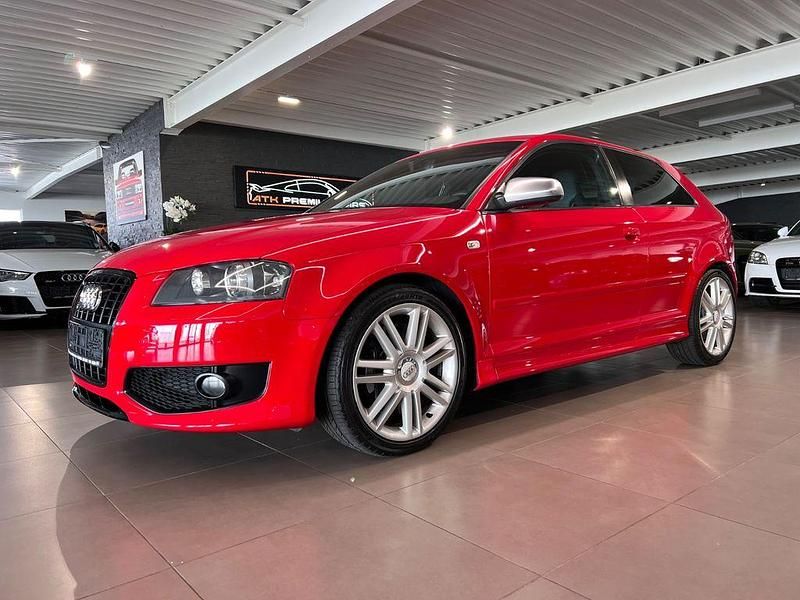 Gebraucht Audi S3 Ambiente 265 PS (194 kW) 2007 Rot Kleinwagen