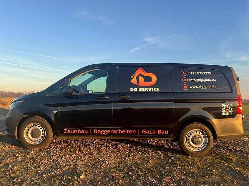 Schwarz Gebraucht 2020 Mercedes Vito Limousine | 16.000 € - Bild 1/4