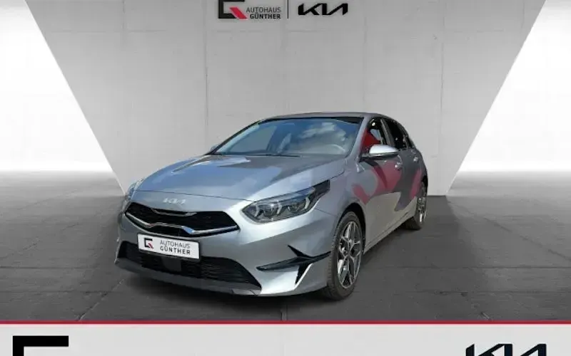 Gebraucht Kia Ceed Style 140 PS (102 kW) 2025 Silber Kleinwagen