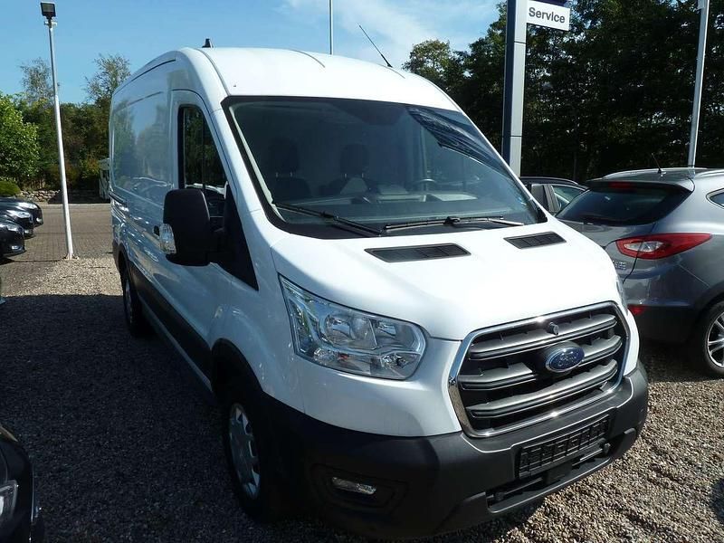 Gebraucht Ford Transit Trend 131 PS (96 kW) 2021 Frozen white Van / Kleinbus