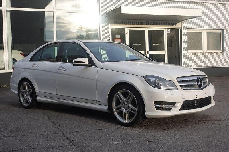 Gebraucht Mercedes C350 AMG 306 PS (225 kW) 2012 Polarweiss  unilack Limousine