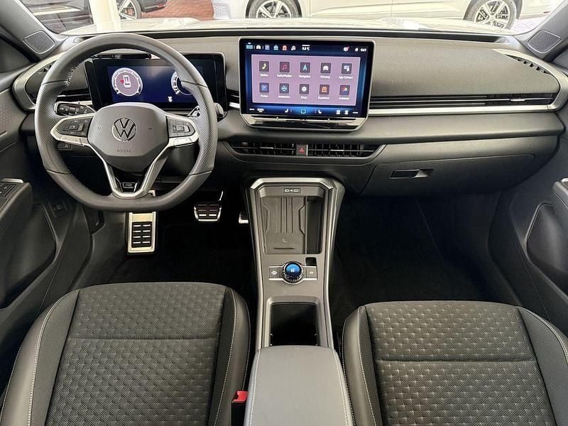 Neu VW T-Roc R-line 150 PS (110 kW) 2026 Weiß SUV