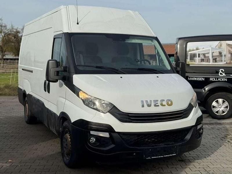 Gebraucht Iveco Daily 156 PS (114 kW) 2018 White ic 194 Van / Kleinbus