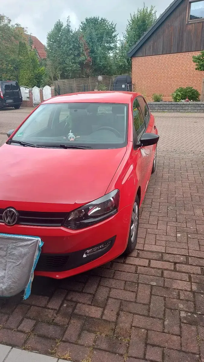 Gebraucht VW Polo 60 PS (44 kW) 2013 Rot Kleinwagen