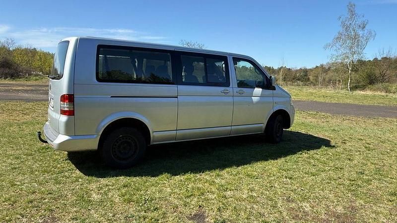 Gebraucht VW Caravelle 105 PS (77 kW) 2006 Silber Van
