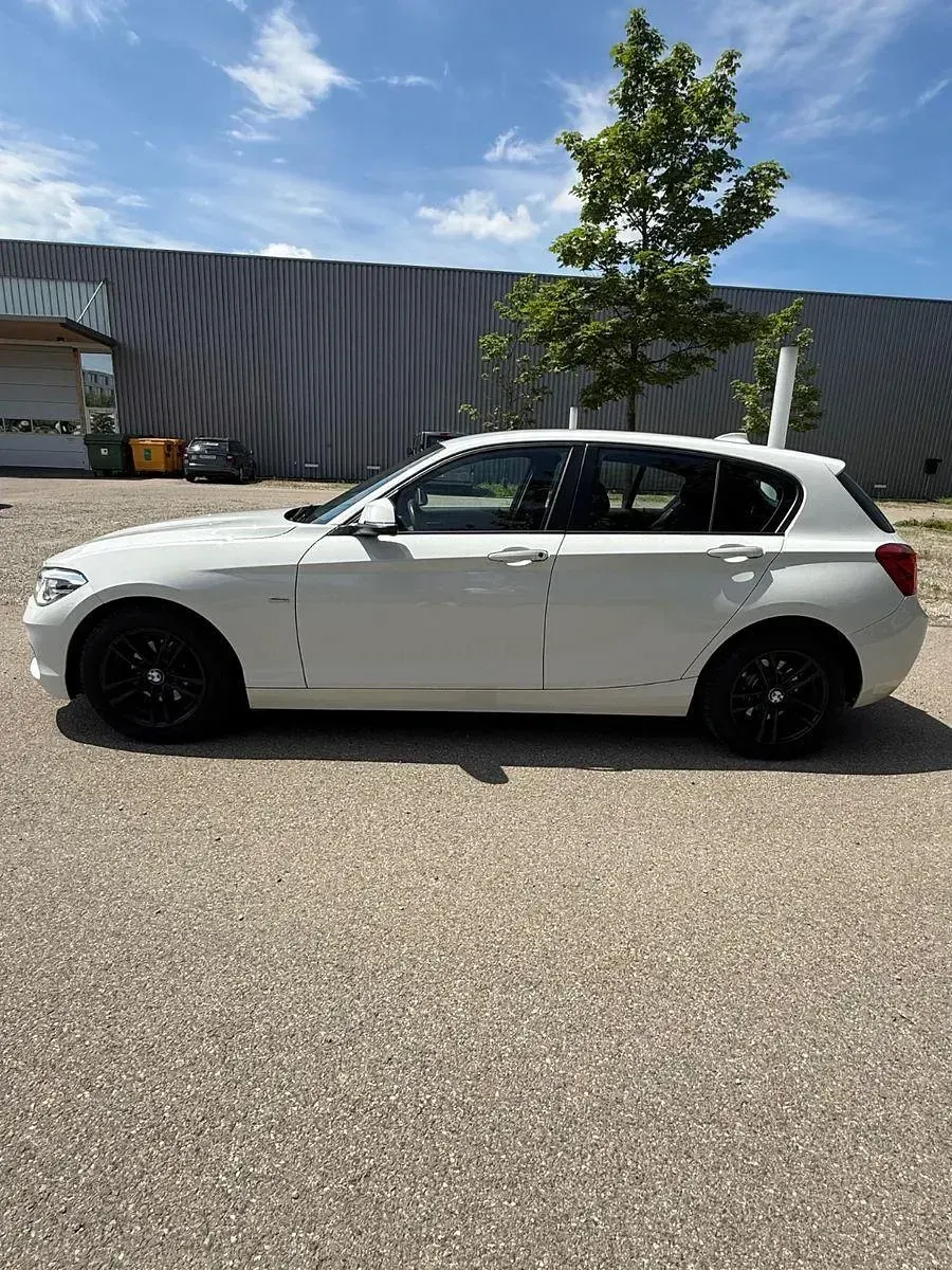 Gebraucht BMW 118 Sport Line 136 PS (100 kW) 2017 Weiß Kleinwagen