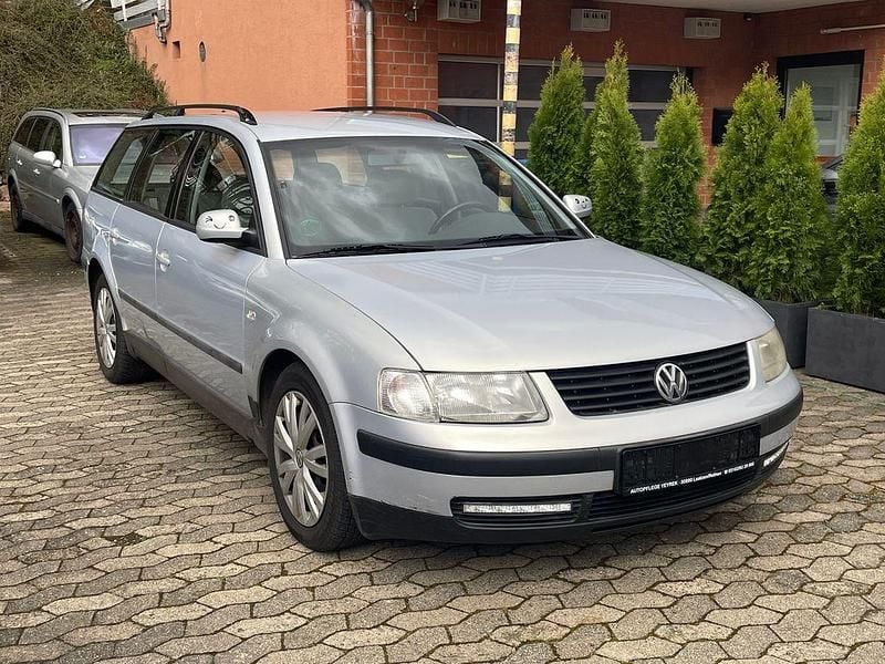Gebraucht VW Passat 150 PS (110 kW) 1998 Silber Kombi