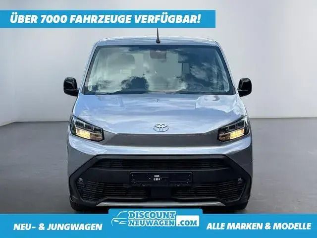 Silber atomic metallic Neu 2025 Toyota Proace Verso Business Edition Kombi | 29.800 € (Fairer Preis) - Bild 1/4