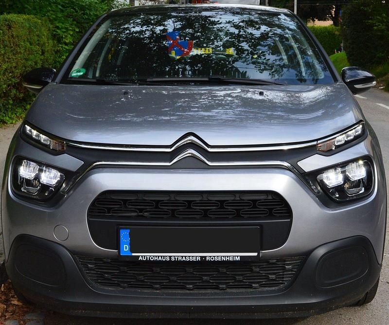 Grau Gebraucht 2022 Citroën C3 Feel Kleinwagen | 11.900 € (Fairer Preis) - Bild 1/4