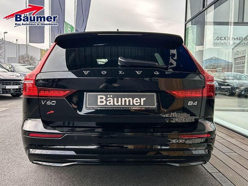 Gebraucht Volvo V60 Plus 197 PS (144 kW) 2025 Schwarz Kombi