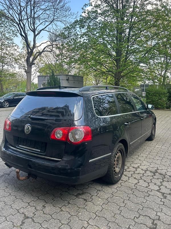 Second-hand VW Passat 2010 Negru Break