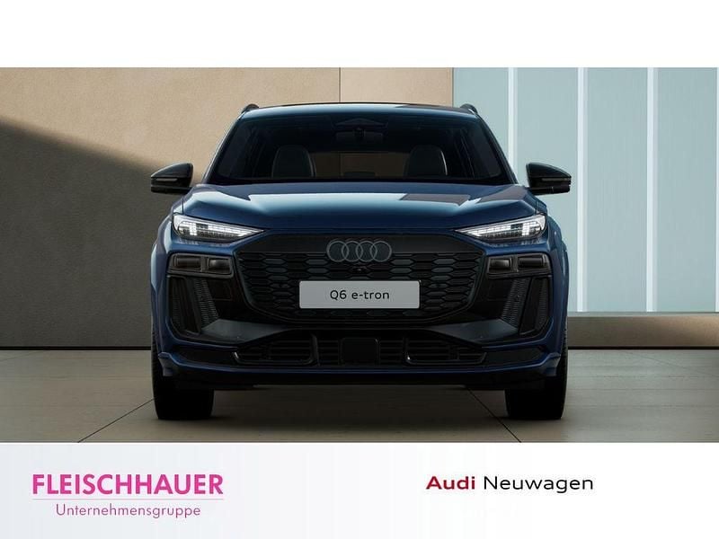 Neu Audi Q6 e-tron Performance 225 kW (306 PS) 2026 Ascariblau metallic SUV