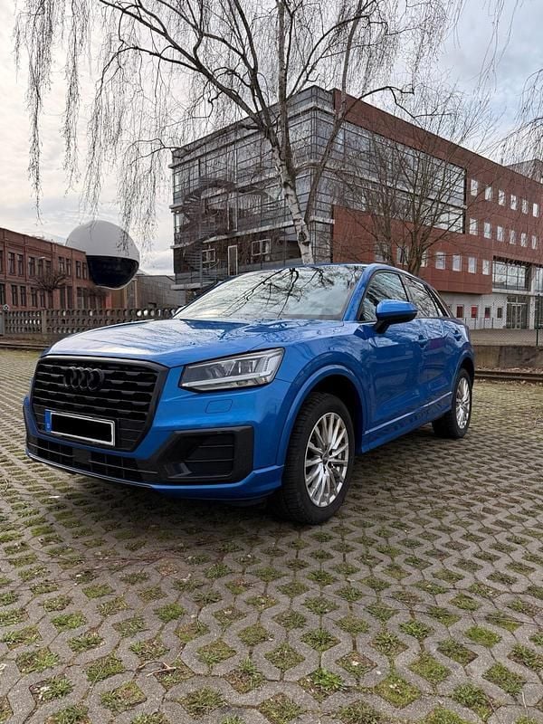 Gebraucht Audi Q2 Design 150 PS (110 kW) 2017 Blau SUV