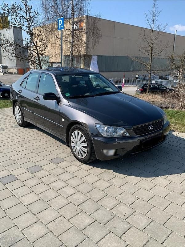 Gebraucht Lexus IS200 155 PS (114 kW) 2001 Andere farben Limousine