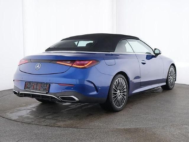 Metalliclack spektralblau Gebraucht 2024 Mercedes CLE300 AMG Cabrio | 64.880 € (Guter Preis) - Bild 1/4