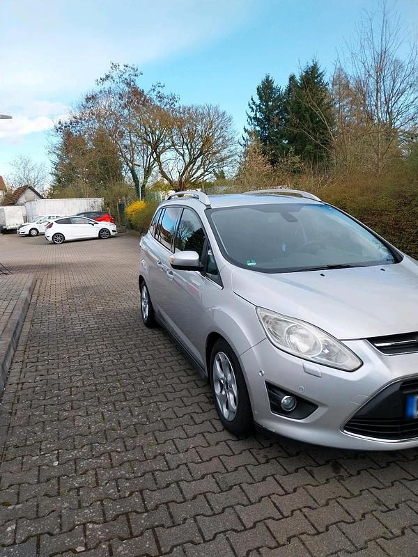 Gebraucht Ford Grand C-Max 109 PS (80 kW) 2011 Silber Van / Kleinbus