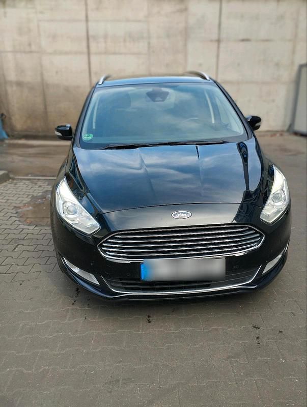 Gebraucht Ford Galaxy 140 PS (102 kW) 2017 Schwarz Van / Kleinbus