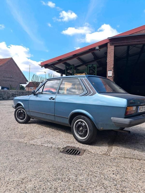 Gebraucht VW Derby 50 PS (36 kW) 1981 Blau Limousine