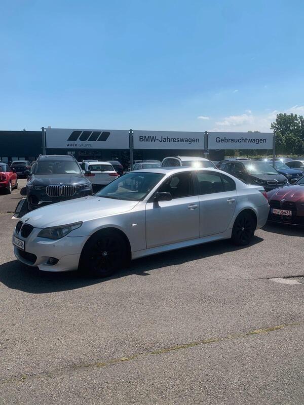 Silber Gebraucht 2004 BMW 520 M Sport Limousine | 7.000 € - Bild 1/4