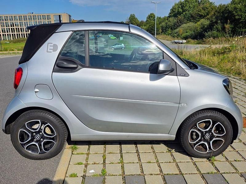Gebraucht Smart ForTwo Electric Drive 41 kW (56 PS) 2018 Silber Cabrio