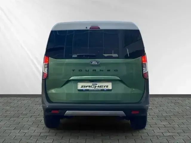Gebraucht Ford Tourneo Courier Active 125 PS (91 kW) 2026 Grün Van / Kleinbus