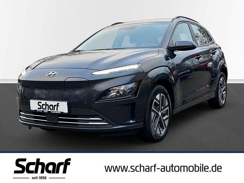 Schwarz Gebraucht 2022 Hyundai Kona Select SUV | 18.690 € (Etwas zu teuer) - Bild 1/4