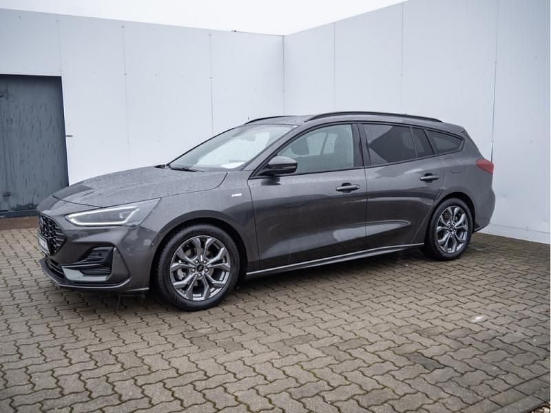 Gebraucht Ford Focus ST-Line 125 PS (91 kW) 2022 Magnetic grau Kombi