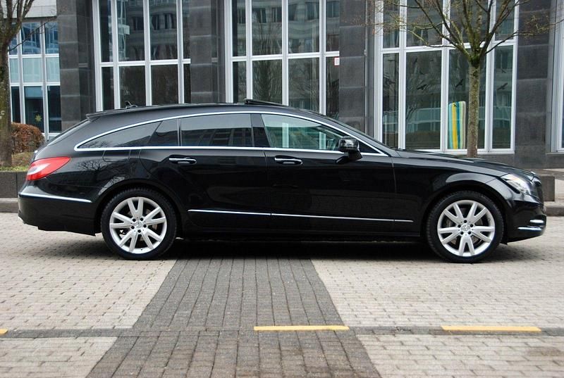 Gebraucht Mercedes CLS350 265 PS (194 kW) 2013 Schwarz Kombi