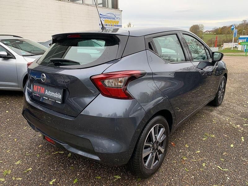 Gebraucht Nissan Micra Acenta 71 PS (52 kW) 2017 Grau Limousine