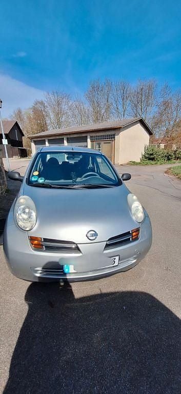 Gebraucht Nissan Micra 65 PS (47 kW) 2003 Silber Kleinwagen