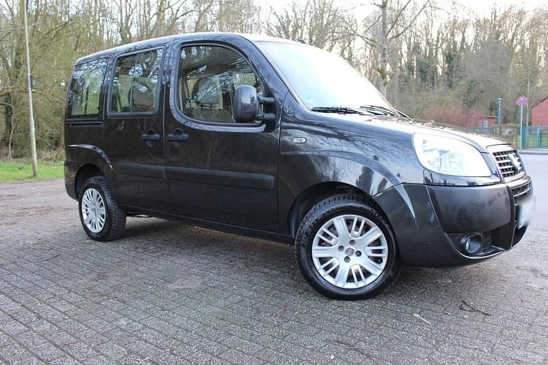 Gebraucht Fiat Doblò Dynamic 77 PS (56 kW) 2008 Schwarz Van / Kleinbus