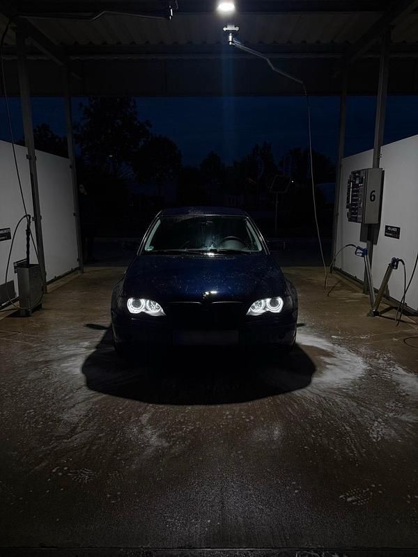 Gebraucht BMW 325 193 PS (141 kW) 2002 Blau Limousine