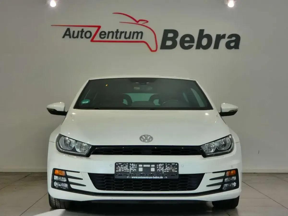 Gebraucht VW Scirocco R-line 179 PS (131 kW) 2015 Oryxweiss Coupé