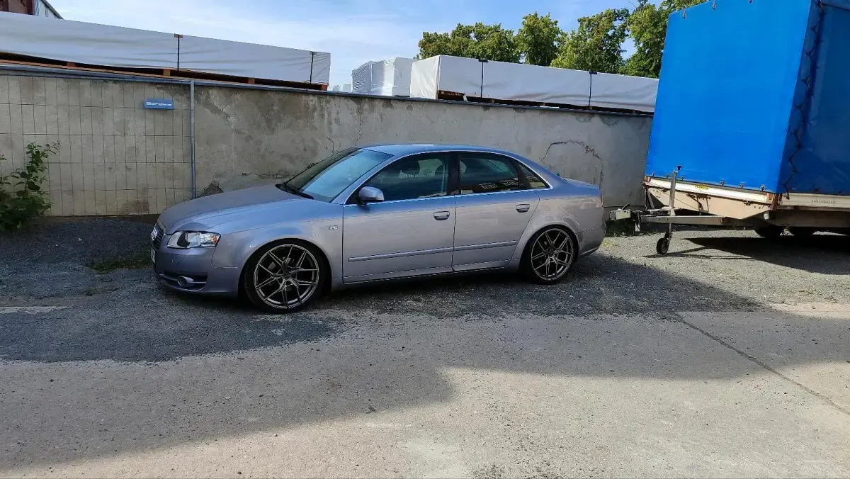 Gebraucht Audi A4 131 PS (96 kW) 2005 Grau Limousine