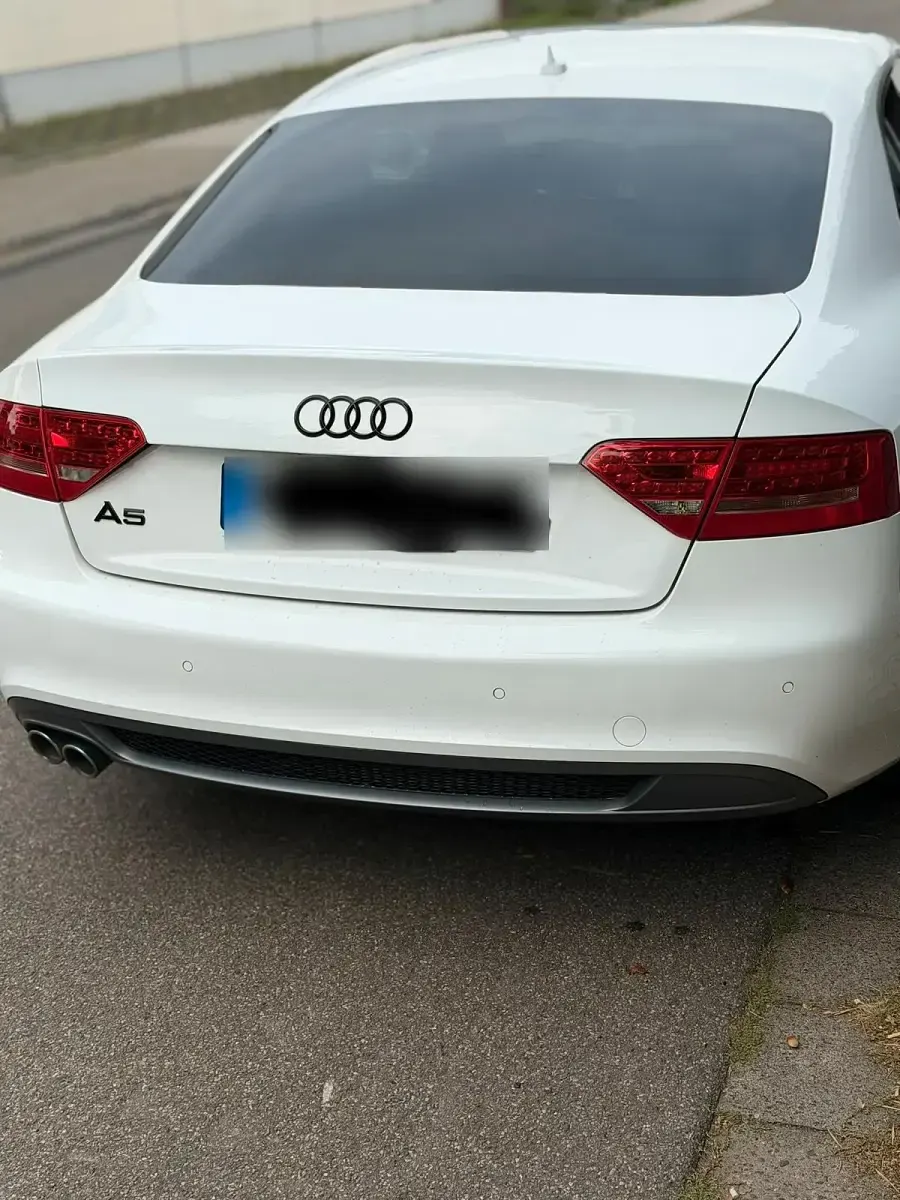 Gebraucht Audi A5 S-Line 2011 Weiß Coupé