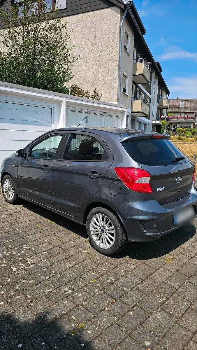 Gebraucht Ford Ka Plus 86 PS (63 kW) 2019 Grau Kleinwagen