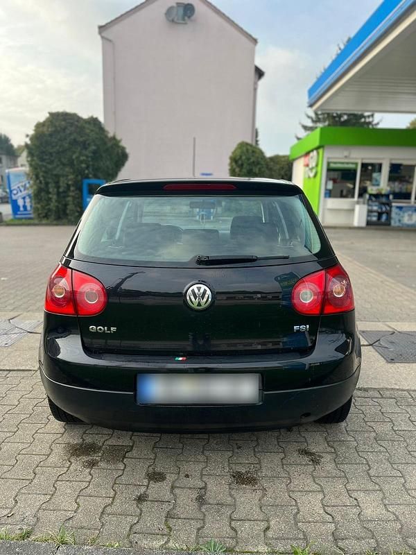 Gebraucht VW Golf V 75 PS (55 kW) 2004 Schwarz Kleinwagen
