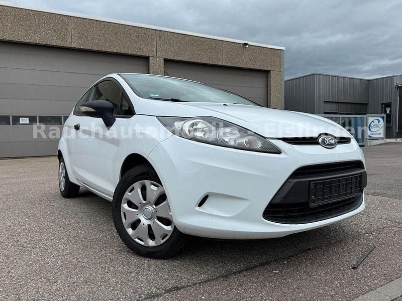 Weiß Gebraucht 2012 Ford Fiesta Ambiente Kleinwagen | 3.499 € (Fairer Preis) - Bild 1/4