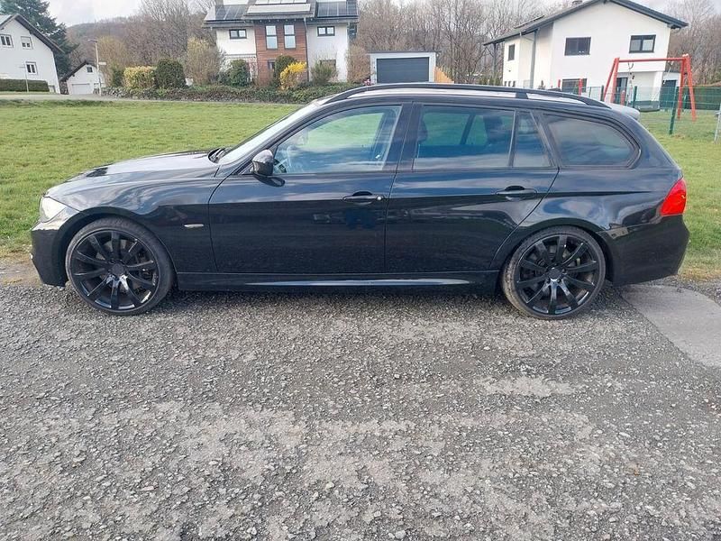 Gebraucht BMW 330 M Performance 272 PS (200 kW) 2008 Schwarz Kombi