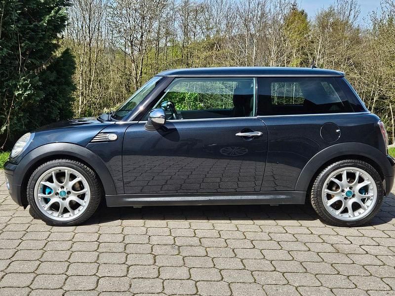 Gebraucht Mini Cooper 120 PS (88 kW) 2008 Schwarz Kleinwagen