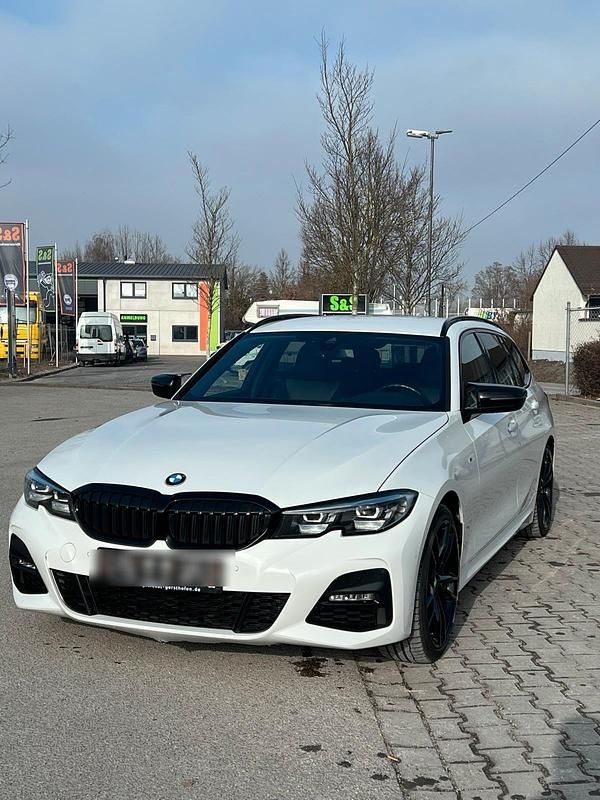 Gebraucht BMW 320 M Sport 190 PS (139 kW) 2021 Alpinweiss iii Kombi